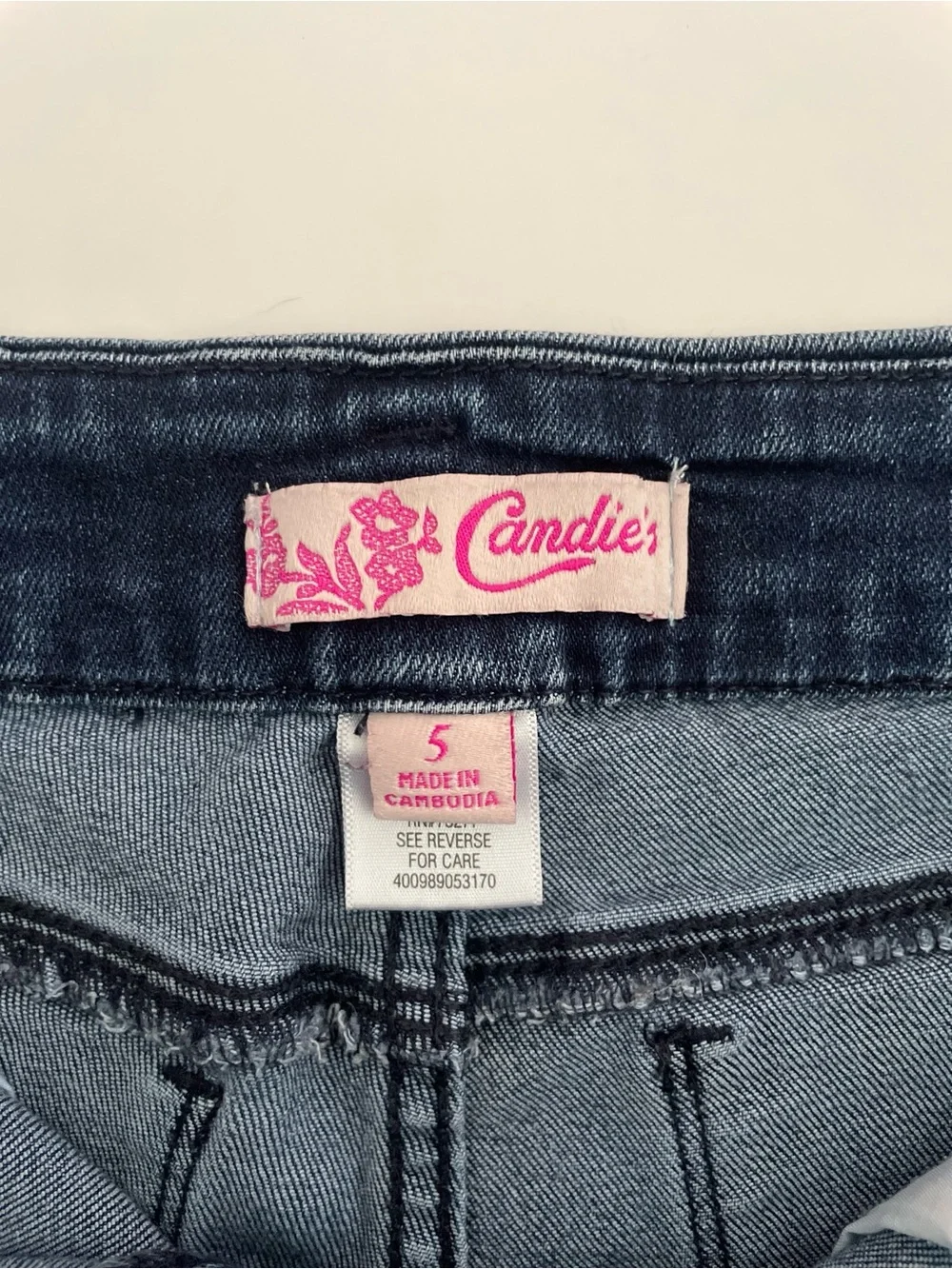 Candie's Dark Wash Low Rise Cuffed Jean Shorts Size 5